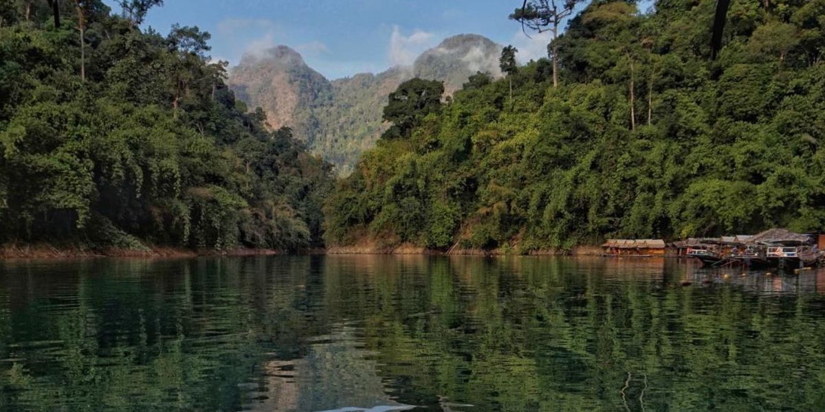 How to Travel Sustainably Without Breaking the Bank feature images