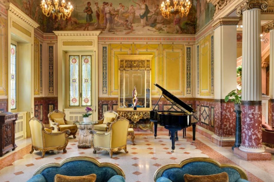 Luxury Hotel In Sirmione On Lake Garda